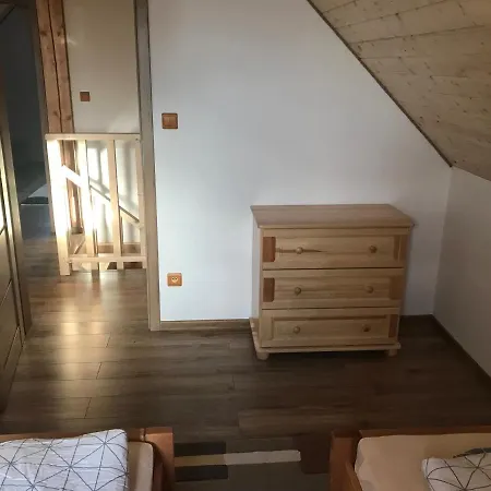 Eden Lodge *